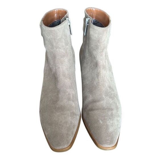 NEW Aquatalia Faria Taupe Suede Ankle Booties Size 10 - Picture 4 of 10